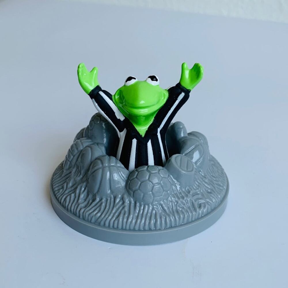 NEW 1995 Muppets Kermit Cup Cap